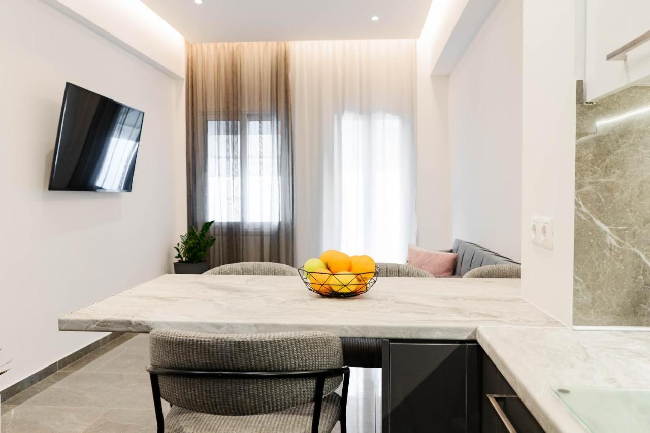 Larissa Railway &Metro Station Apartment Athens Exterior photo